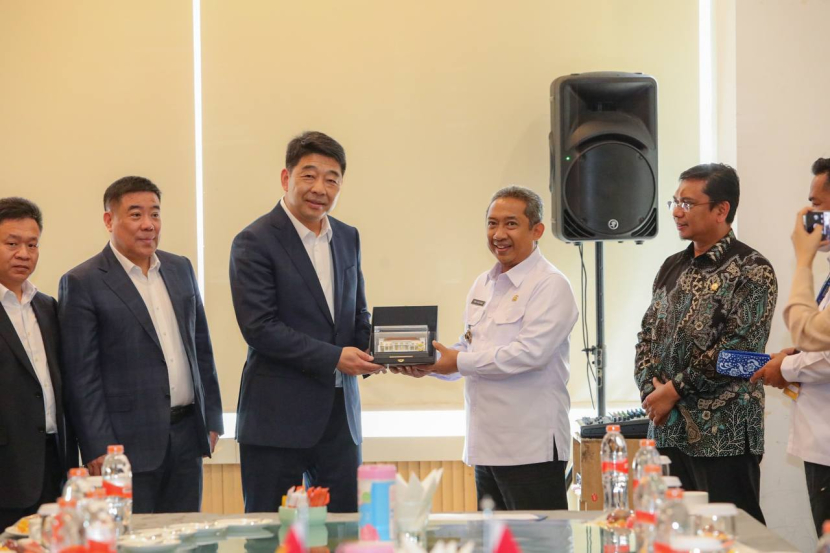 Wakil Wali Kota Hangzhou, Ke Jixin bersama Wali Kota Bandung Yana Mulyana/Humas Pemkot Bandung
