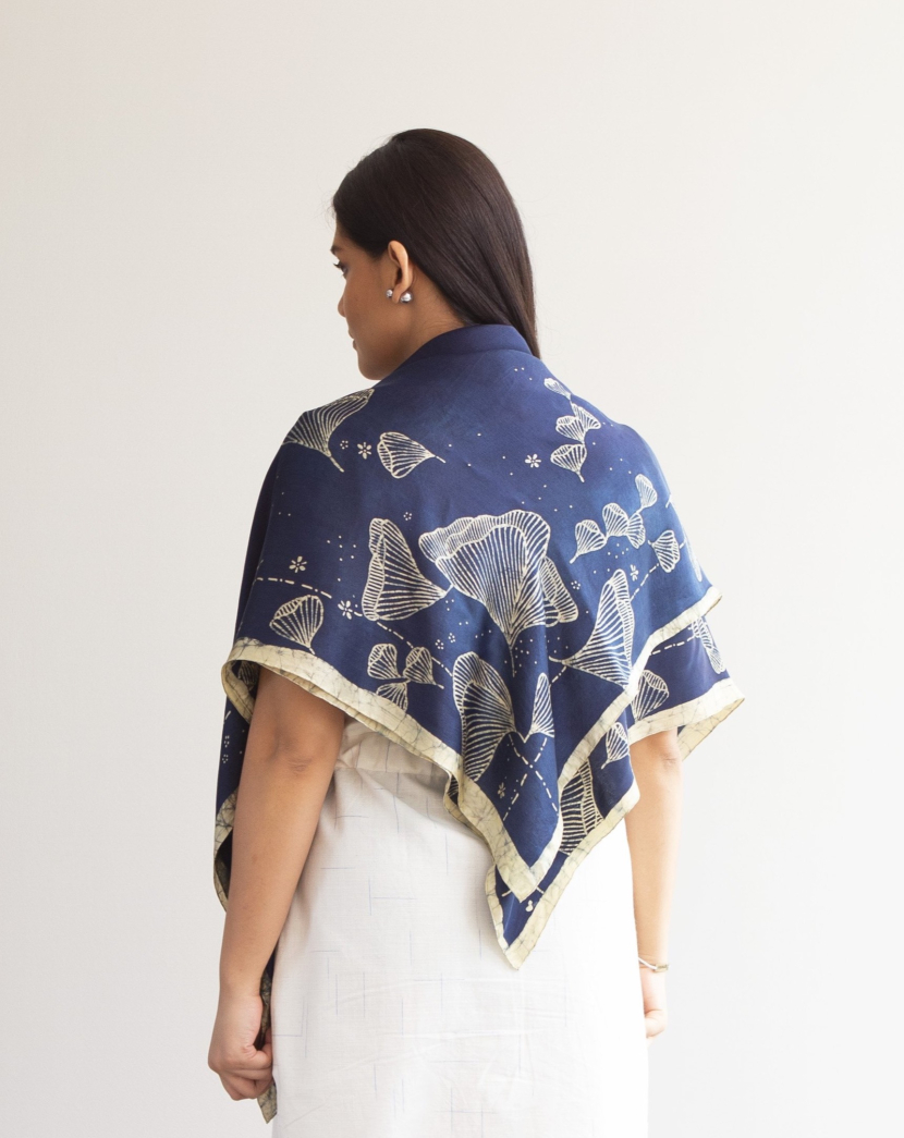  Alunan Silk Square Scarf (Dok SukkhaCitta)