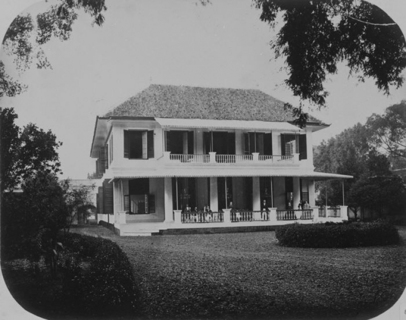 Hotel der Nederlanden (1846) hotel mewah di zaman Belanda yang dijadikan markas Tjakrabirawa oleh Presiden soekarno. Foto: Wikipedia