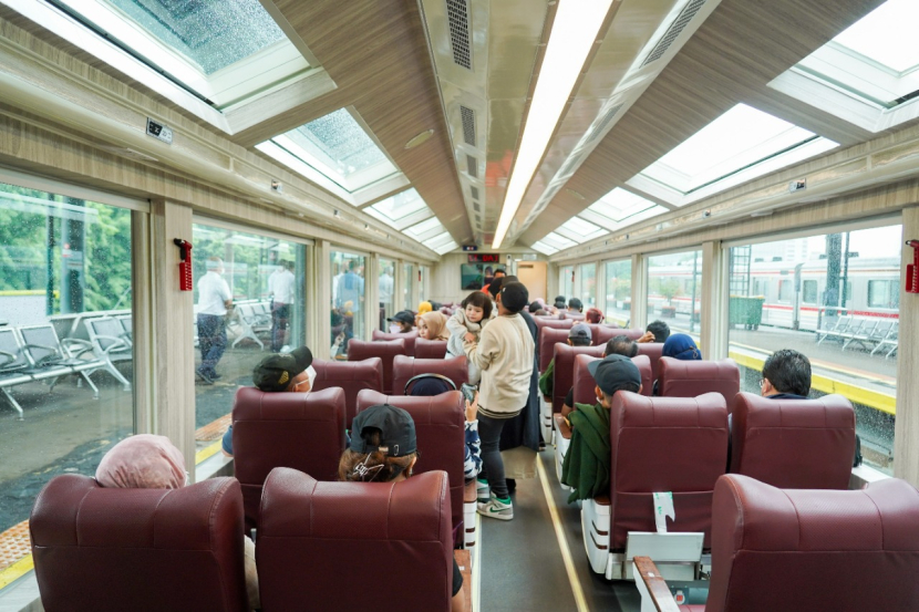 Ilustrasi. Kabin penumpang kereta Panoramic. (Foto: Dok. Humas PT KAI)