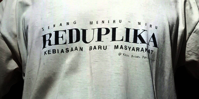 Republika terbit sejak 4 Januari 1993. Tinta wartawan Republika terus menetes (foto: priyantono oemar).