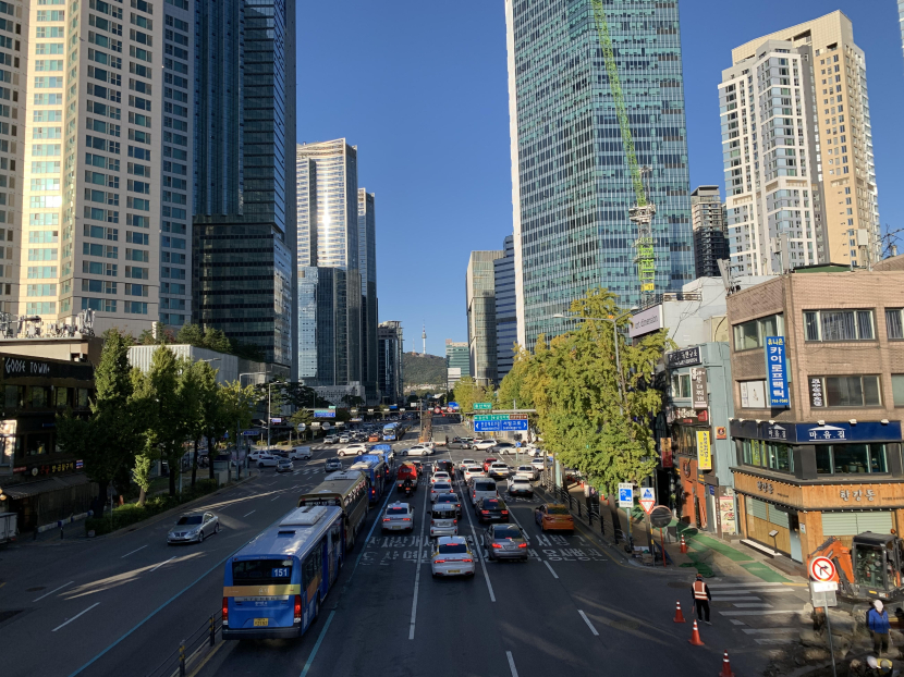 Pemandangan jalanan ibu kota Seoul. Foto: Fergi Nadira