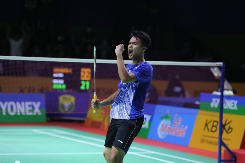 Christian Adinata mengalahkan unggulan Korea, Jeon Hyeok Jin untuk lolos ke babak perempat final Indonesia Masters 2022.