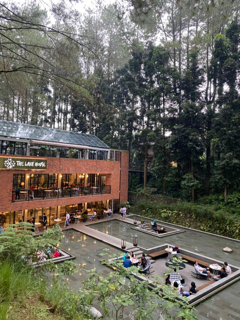 The Lake House yang menjadi tempat nongki hits di Bogor