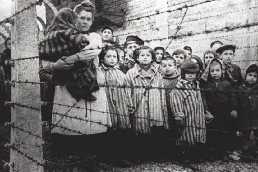 Kaum Yahudi di Eropa hidup dalam kamp konsentrasi Jerman dan akan dimusnahkan oleh penganut Ideologi Nazi. (foto: History Extra)