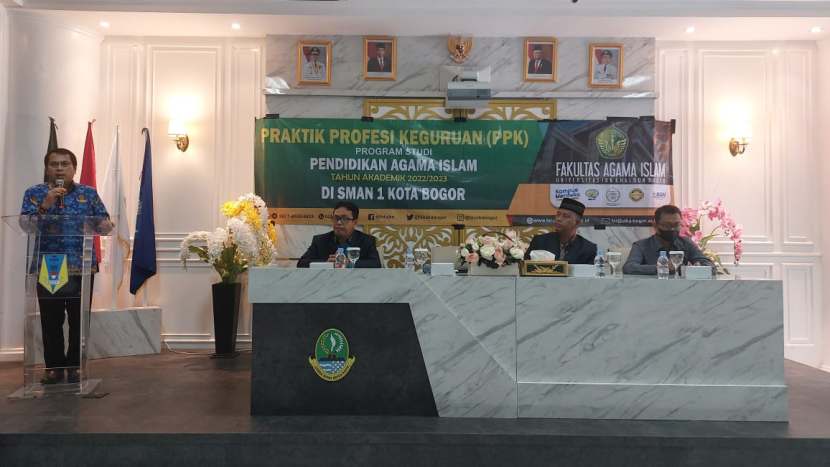 Acara penutupan Progam Praktek Profesi Keguruan Universitas Ibn Khaldun (UIKA) Bogor di SMAN 1 Kota Bogor, Senin (19/12/22).