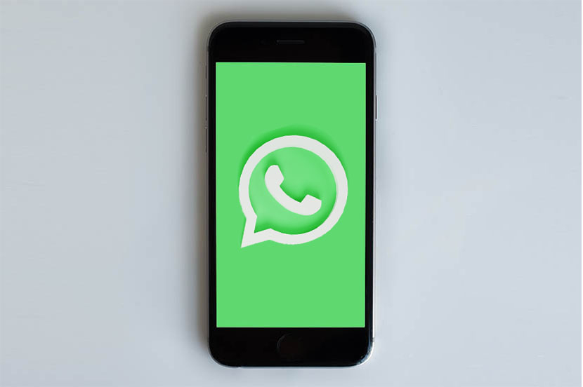 Logo GB Whatsapp. Ilustrasi