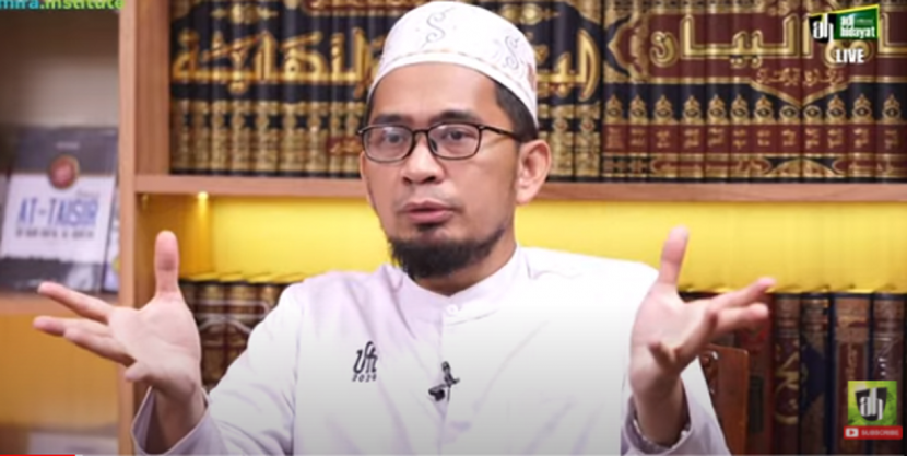 Ustadz Adi Hidayat menyarankan perbanyak amalan di hari Jum'at salahsatunya membaca Surat Al Kahfi