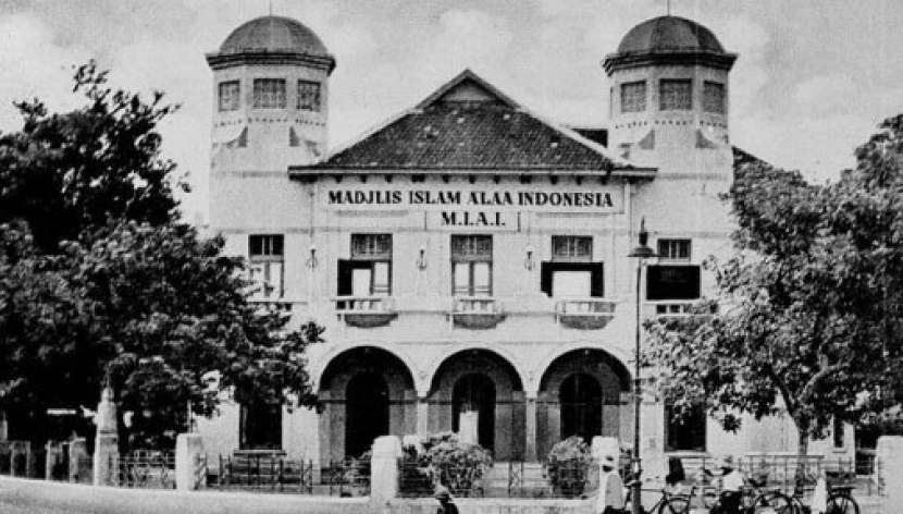 Bataviaasche Kunstkring yang menjadi kantor Madjlis Islam Alaa Indonesia (MIAI), organisasi yang mempersatukan Muhammadiyah dan NU dalam melawan penjajah. Foto: IST.