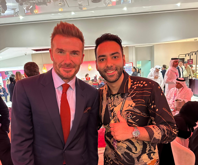 Chief Marketing Officer DRX Wear, Kash Topan (kanan), saat bersama legenda sepak bola Inggris, David Beckham. (Foto: DRX Wear)