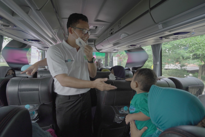 Pupuk Kujang menyiapkan dua bus untuk mengantar pemudik ke arah timur Jawa Barat dalam program mudik gratis. (Humas Pupuk Kujang)