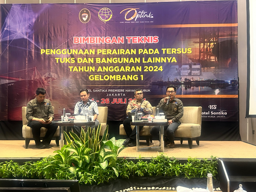 Direktorat Jenderal Perhubungan Laut melalui Direktorat Kepelabuhanan menyelenggarakan Bimbingan Teknis Penggunaan Perairan pada Tersus, TUKS dan bangunan lainnya guna meningkatkan BNBP. (Dok. Matapantura.republika.co.id)