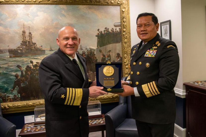 KSAL Laksamana Yudo Margono bertemu Chief of Naval Operations AS Laksamana Mike Gilday.