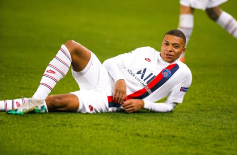 Kylian Mbappe akan menjadi pemain<a href=