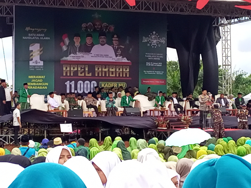 Kabag Intelkam Polri, Komjen Pol Drs Achmad Dhofiri memberikan orasi kebangsaan saat Harlah Satu Abad Nahdlatul Ulama di Kota Depok. (Foto: Syahruddin)