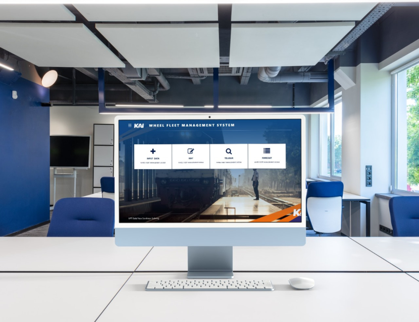Pemanfaatan teknologi untuk meningkatkan produktivitas kerja di UPT Balai Yasa Surabaya Gubeng, sehingga apa yang dikerjakan akan menjadi lebih mudah, efektif dan efisien menggunakan Aplikasi Wheel Fleet Management System. (Foto: Humas PT KAI)