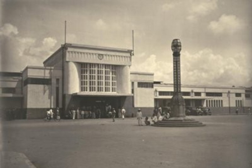 Stasiun Bandung setelah renovasi besar tahun 1930. Stasiun menjadi bergaya art deco. (Foto: Dok. Humas PT KAI)