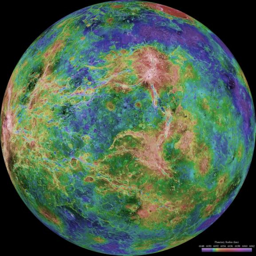 Venus seperti yang diungkapkan oleh radar pada misi Magellan 1990-1994, berpusat pada 270 derajat bujur timur. Gambar: NASA. 