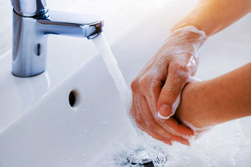 Merek antiseptik terkemuka Dettol Indonesia mengajak masyarakat untuk meningkatkan rasa solidaritas sesama umat manusia melalui kampanye Tambah Kebaikan di Bulan Ramadan. (Foto: Dettol)