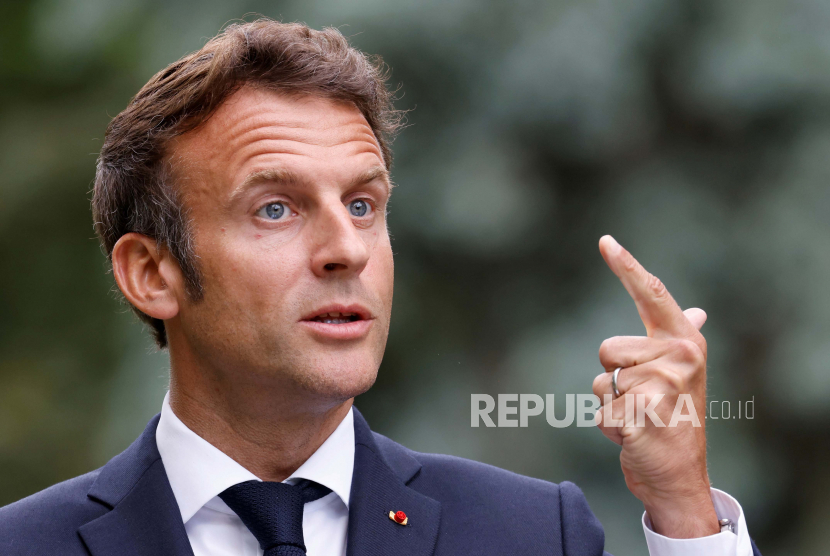 Presiden Prancis, Emmanuel Macron menyetujui RUU yang memasukkan dan menjamin hak aborsi ke dalam Konstitussi Prancis (Republika.co.id))
