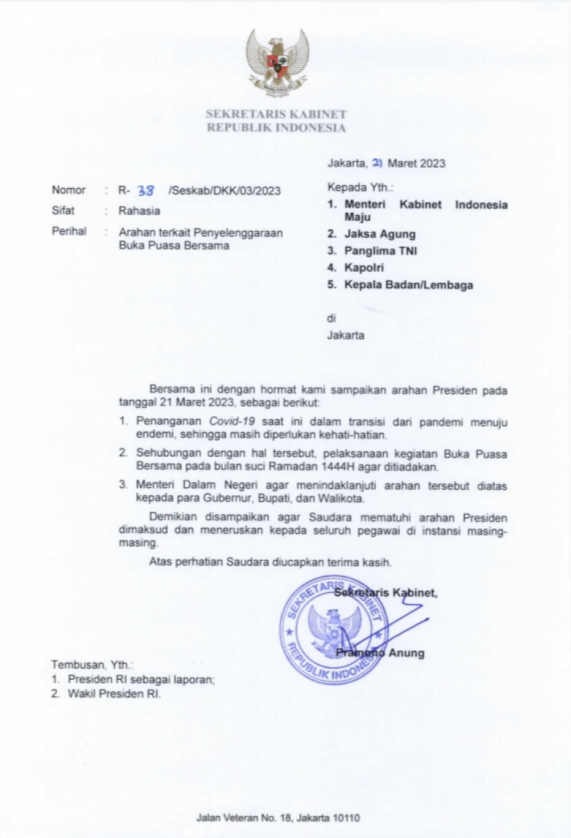 Surat Menteri Sekretaris Kabinet soal larangan berbuka puasa di instansi pemerintah.