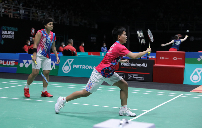 Pasangan ganda putri Indonesia, Apriyani Rahayu/Siti Fadia Silva Ramadhanti akan kembali menghadapi pasangan muda tuan rumah yaitu Pearly Tan/Thinaah Muralitharan di babak perempat final Malaysia Masters 2022 hari ini.