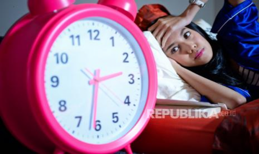 Kurang Tidur. Perempuan yang tidur kurang dari tujuh jam sehari meningkatkan risiko kanker payudara hingga 62 persen. Foto: Republika