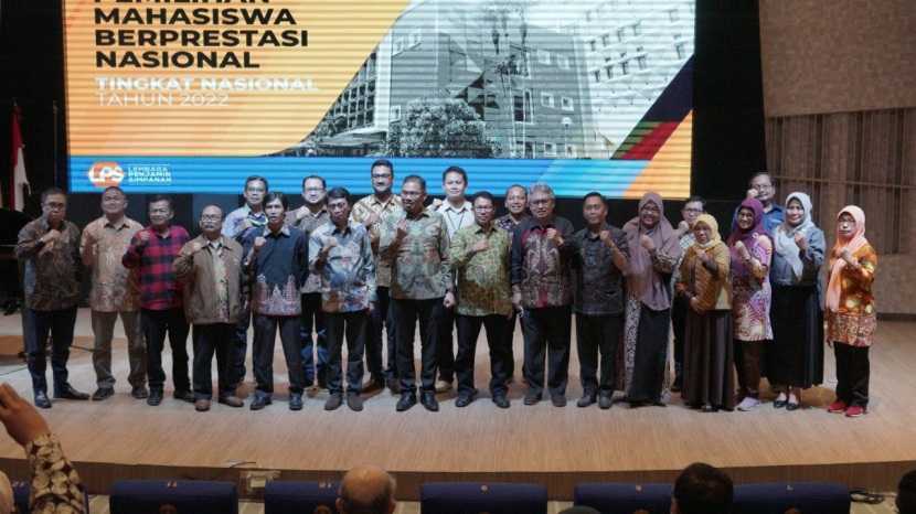 Sebanyalk 30 finalis peserta Pilmapres Tahun 2022 mengikuti acara pembukaan di Makara Art Center Universitas Indonesia (UI), Kota Depok, Jawa Barat, Kamis malam (29/09/22). Foto : puspresnas