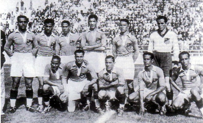 Timnas Mesir berfoto menjelang pertandingan Piala Dunia 1934 di Napoli, Italia. (istimewa)