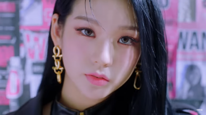 Personel SECRET NUMBER, Soodam tampil menawan dalam video musik 
