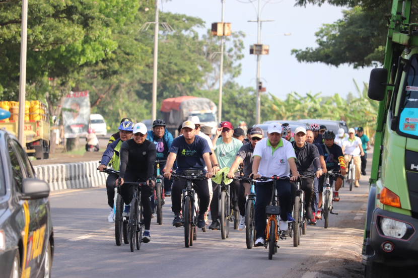 Gowes sebelum upacara pembukaan Kick Off Peringatan HAB ke-78.