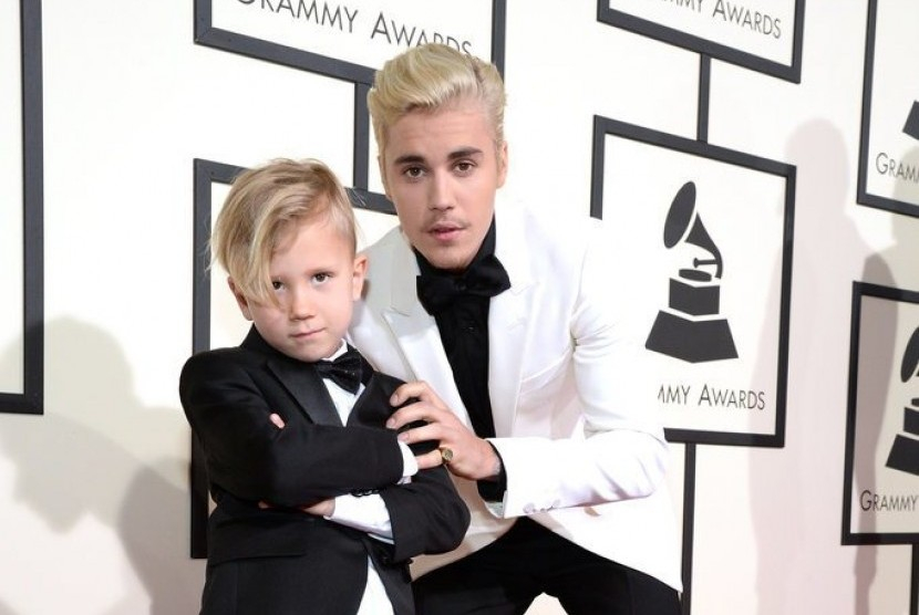 Justin Bieber dan adiknya. Dok Pop Sugar