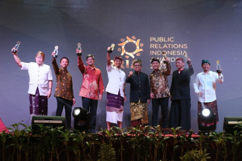 Unit dan fungsi public relation IndiHome, bagian PT Telkom Indonesia (Persero) Tbk, dinobatkan sebagai entitas dengan kinerja public relation terbaik sepanjang tahun 2022 dalam perhelatan Public Relation Indonesia Awards (PRIA) 2023. (foto: istimewa).