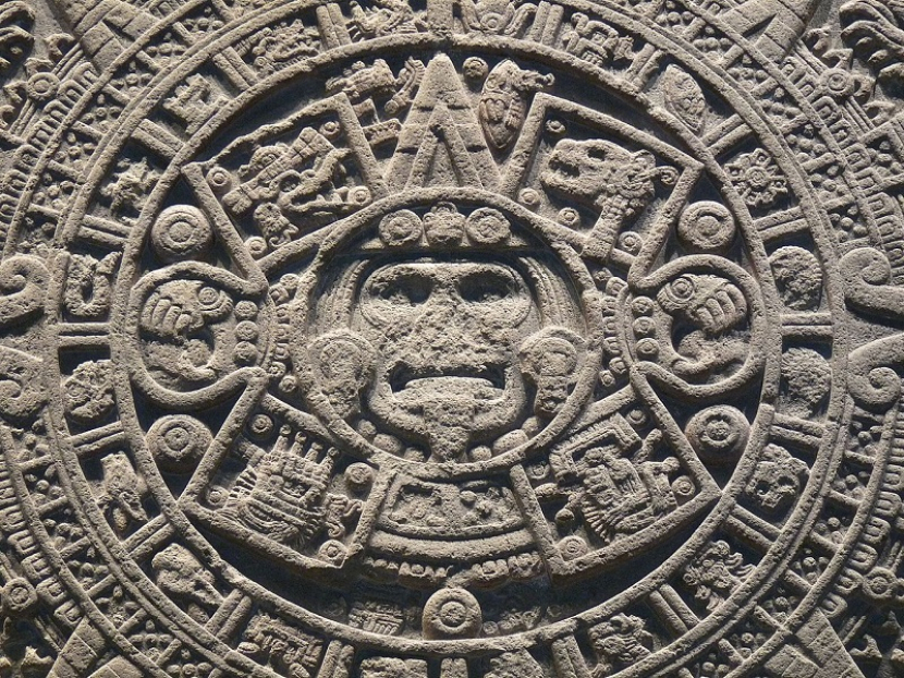 Kalender Batu Matahari peradaban Mesoamerika. (National Museum of Anthropology and History, Mexico City).