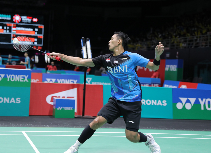 Pemain tunggal putra Indonesia, Jonatan Christie dikalahkan pemain nonunggulan dari Jepang, Kodai Naraoka di babak kedua Singapore Open 2022.