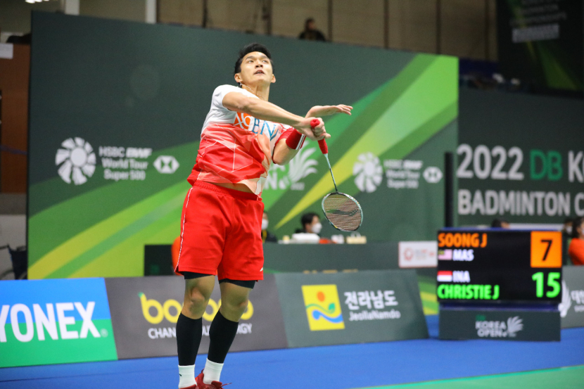 Jonatan Christie mengalahkan wakil Malaysia, Soong Joo Ven di babak pertama Korea Terbuka 2022.