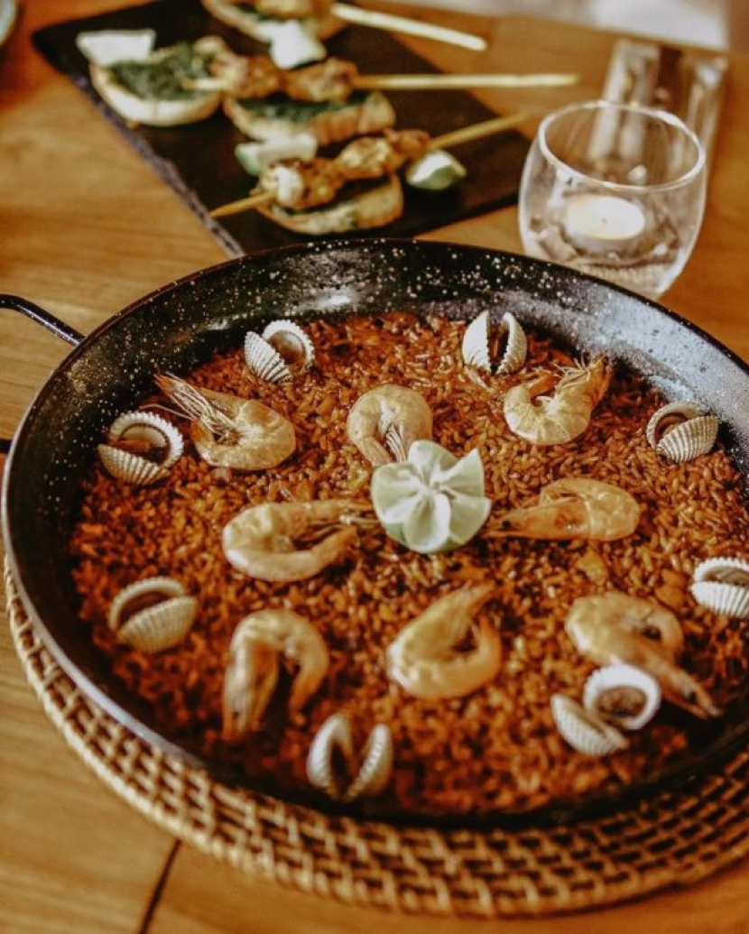Paella, hidangan khas Spanyol di La Cabana Resto, Sikara Lombok Hotel/ Foto: @lacabanalombok