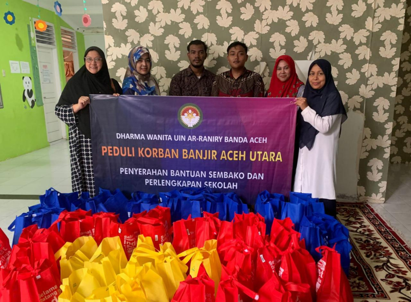 Dharmawajuta Persatuan (DPW) UIN Ar-Raniry menyalurkan<a href=