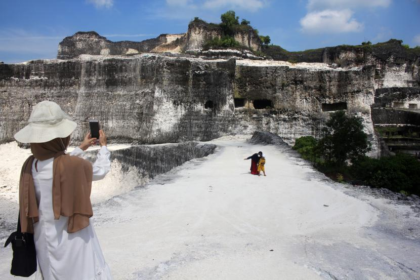 Wisawatan sedang berfoto di Bukit Jaddih (dok. republika)