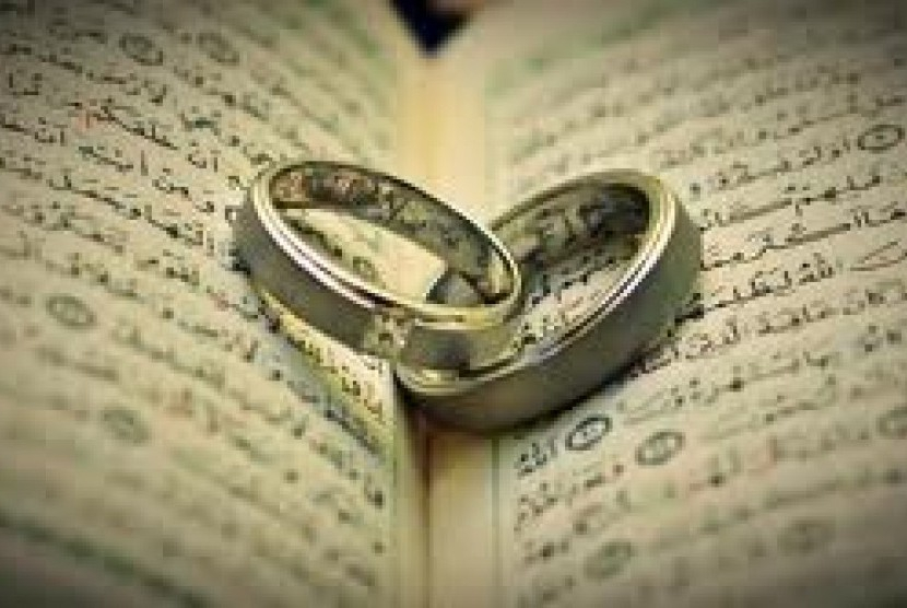 Islam melarang muslimah menikah dengan nonmuslim.