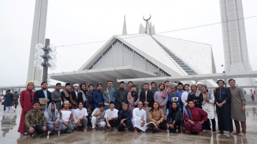 Diaspora Indonesia berkumpul di Islamabad saat Idul Fitri, Selasa (3/5). (Dok. Istimewa)