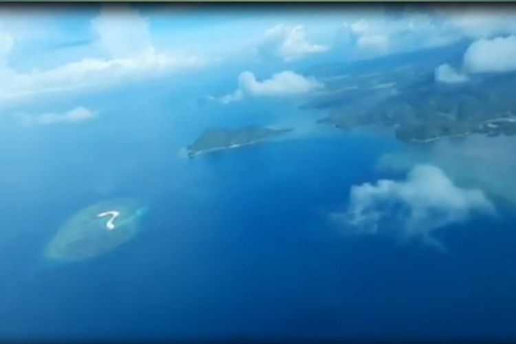 Pulau Bawean menjadi salah satu wisata hits di Jawa Timur. Foto: Muhyiddin Yamin