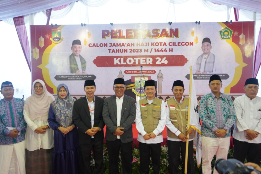 Pelepasan calon jamaah haji Kota Cilegon kloter 24, Rabu (31/5/2023). Wali Kota Cilegon Berpesan Calon Jamaah Haji Banyak Baca Istighfar. Foto: Diskominfo Kota Cilegon