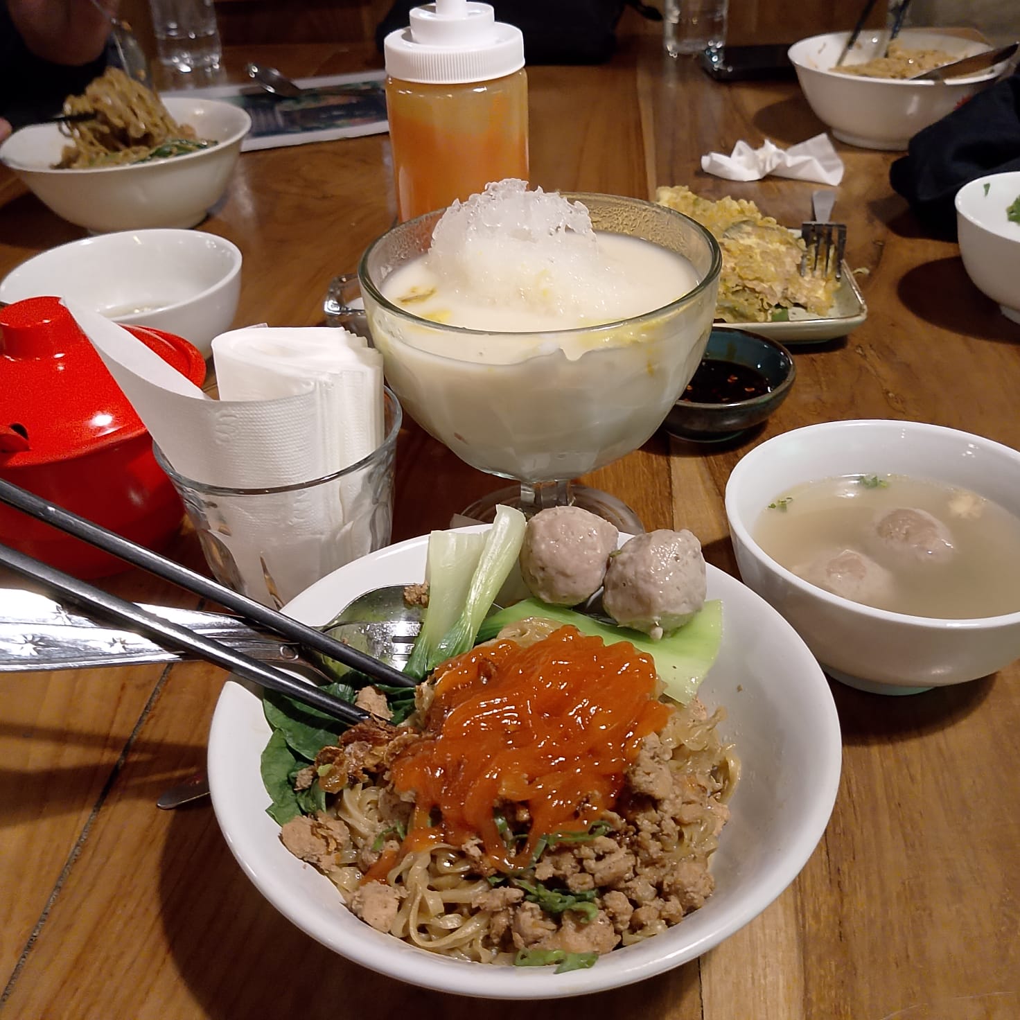 Resto Omah Isoku: Nikmati Cita Rasa Bakmie Ayam Isoku 
