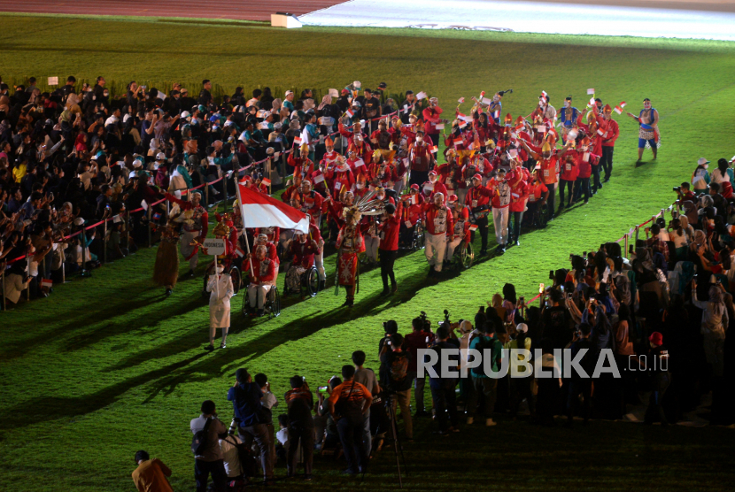 Parabulutangkis Indonesia memastikan diri jadi juara umum dengan raihan 13 medali emas di ASEAN Para Games 2022.