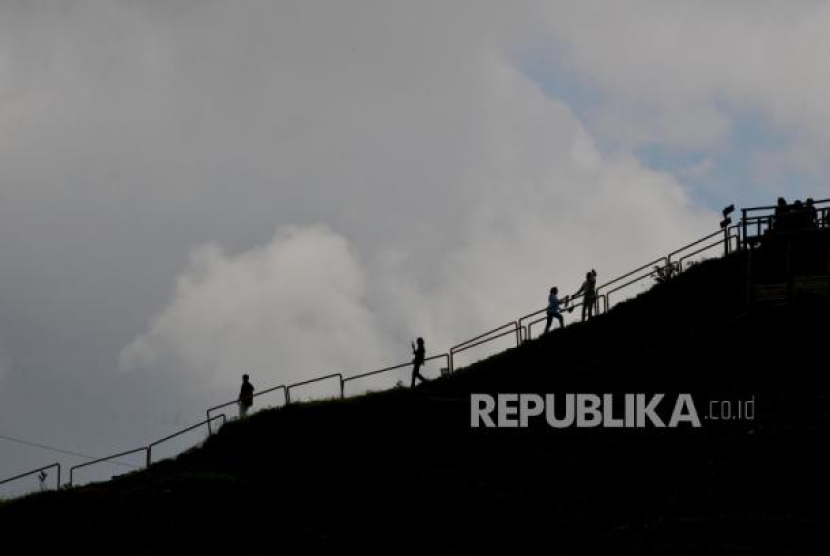 Destinasi wisata di ketinggian 2000 mdpl ini terletak di salah satu lereng Gunung Ciremai. (Dok. Republika)