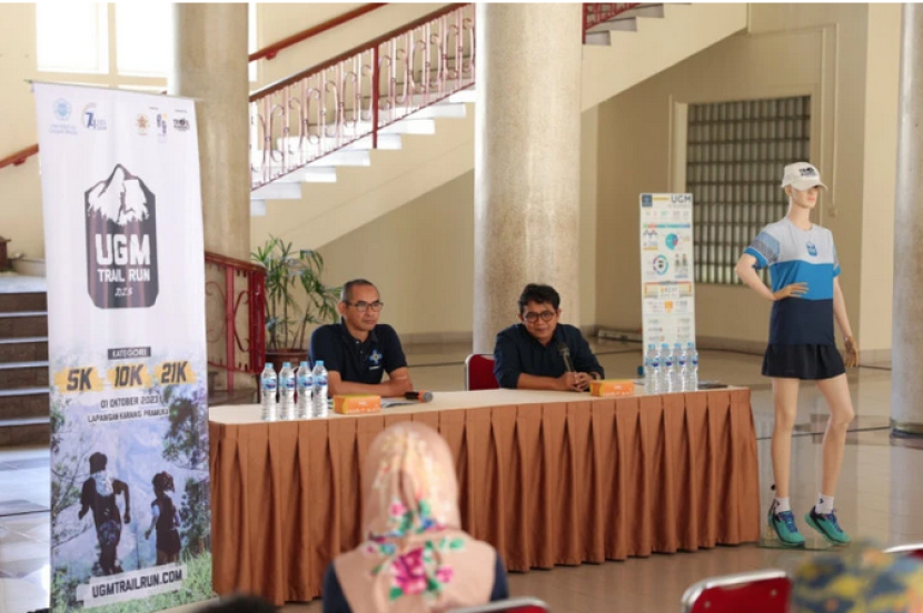 Konferensi Pers UGM Trail Run 2023 di Balairung UGM, Rabu (9/8/2023). Foto: ugm.ac.id