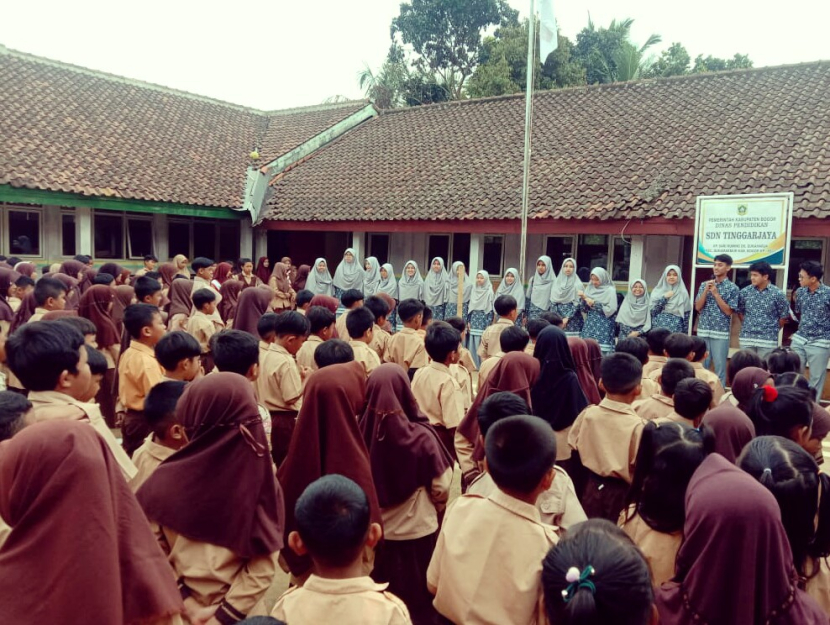 Siswa kelas 11 SMA Quran Asy Syahid melaksanakan Program Pengabdian Masyarakat (PPM) di Desa Sukaharja, Kecamatan Sukamakmur, Kabupaten Bogor, 7-11 November 2022. (Foto-foto: SMA Quran Asy Syahid)