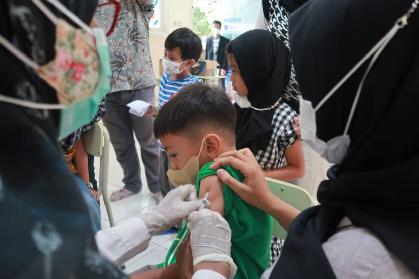 SD Prestasi Global Depok melaksanakan imunisasi dalam rangka Bulan Imunisasi Anak Sekolah (BIAS), Rabu ((19/10/2022). (Foto: Dok Sekolah Prestasi Global)