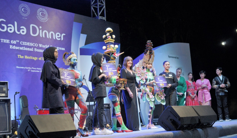   Indonesia  mengirimkan enam  Peserta Didik Berkebutuhan Khusus (PDBK)  dalam ajang lomba tata rias Internasional CidescoMake Up and Body Art Competition Tahun 2022  di Bali, 15 sampai 18 September 2022. Empat di antaranya meraih juara. Foto : puspresnas  